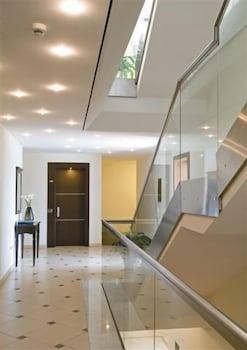 & 4* Pozzuoli