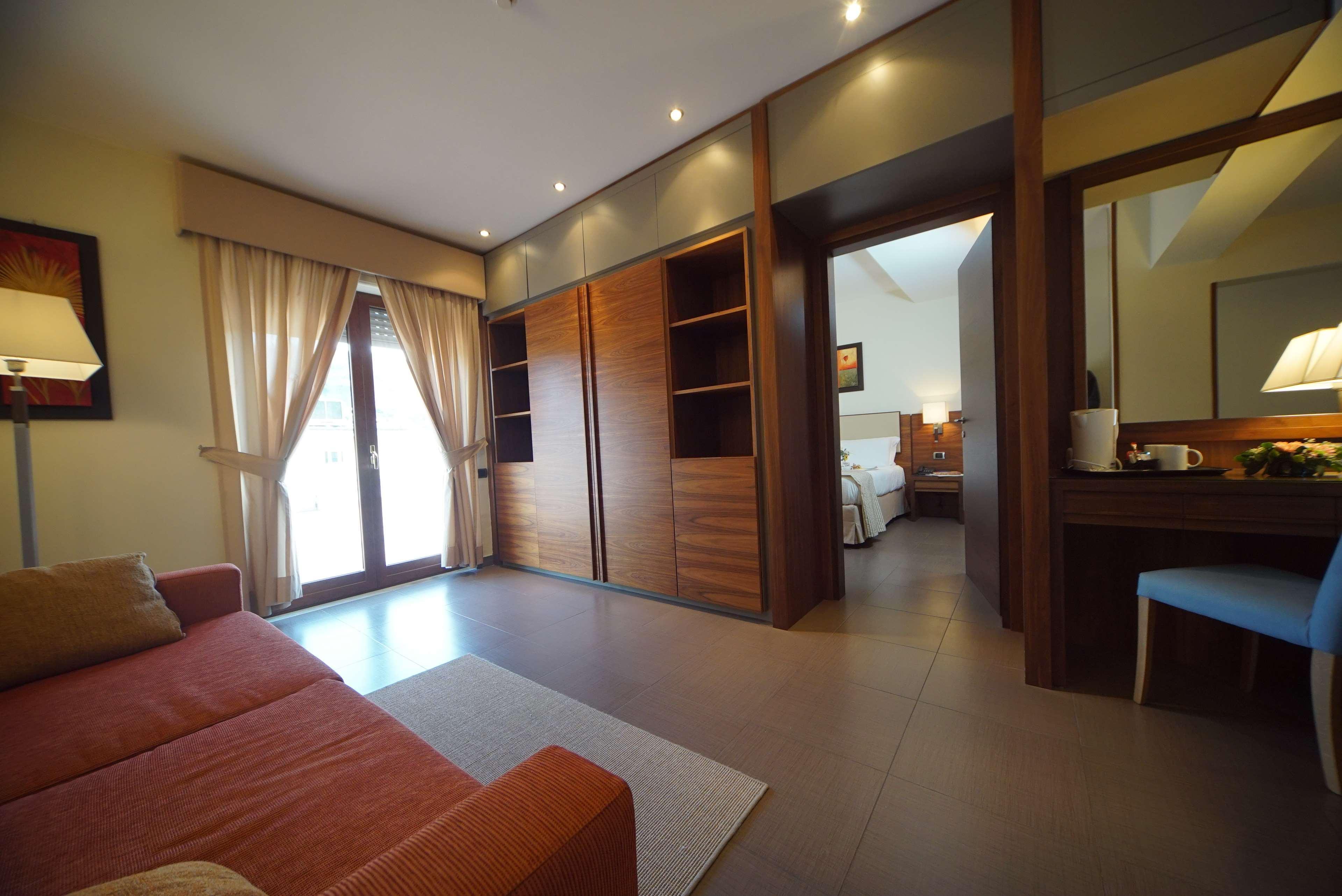 & Hotel Pozzuoli