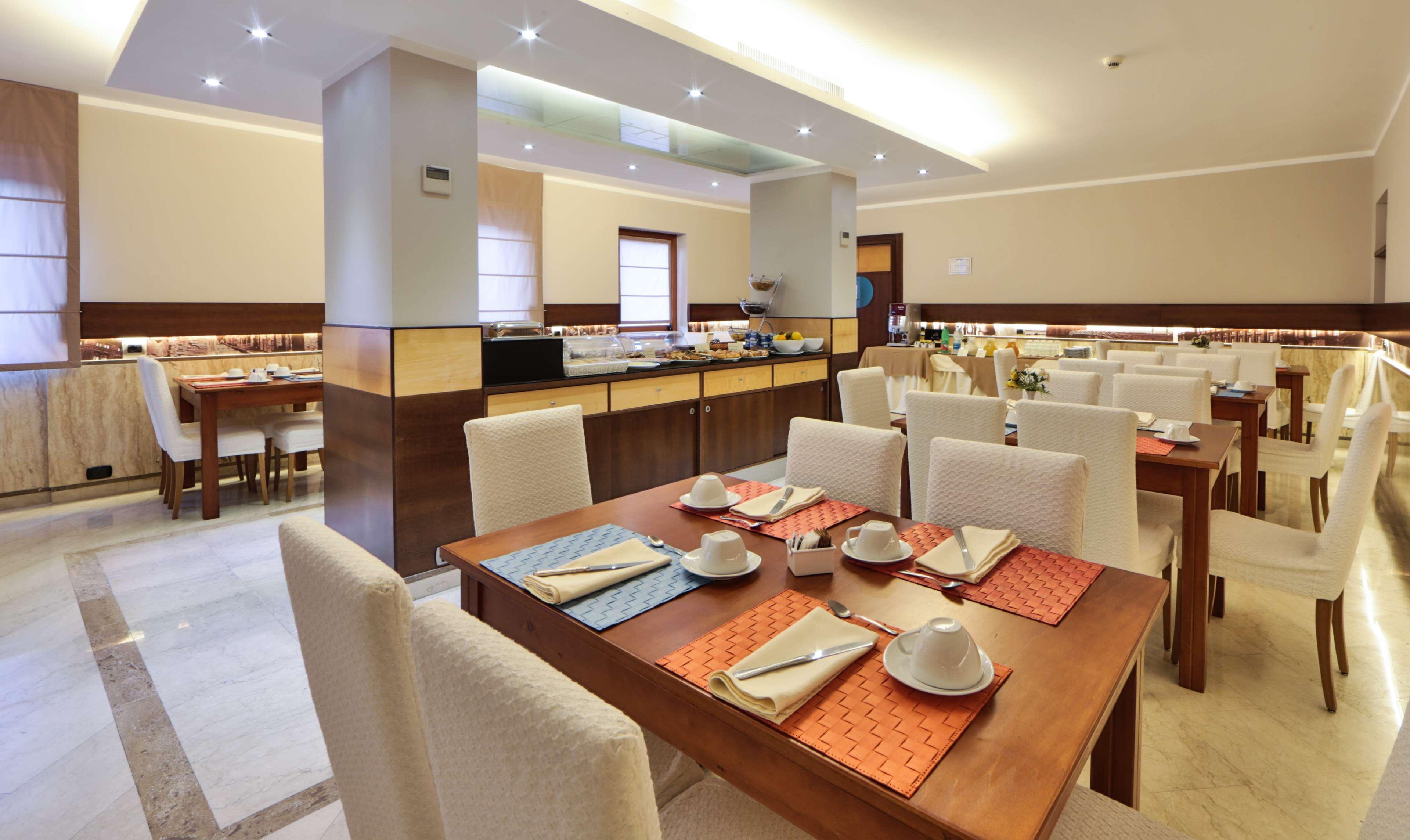 & Hotel 4*