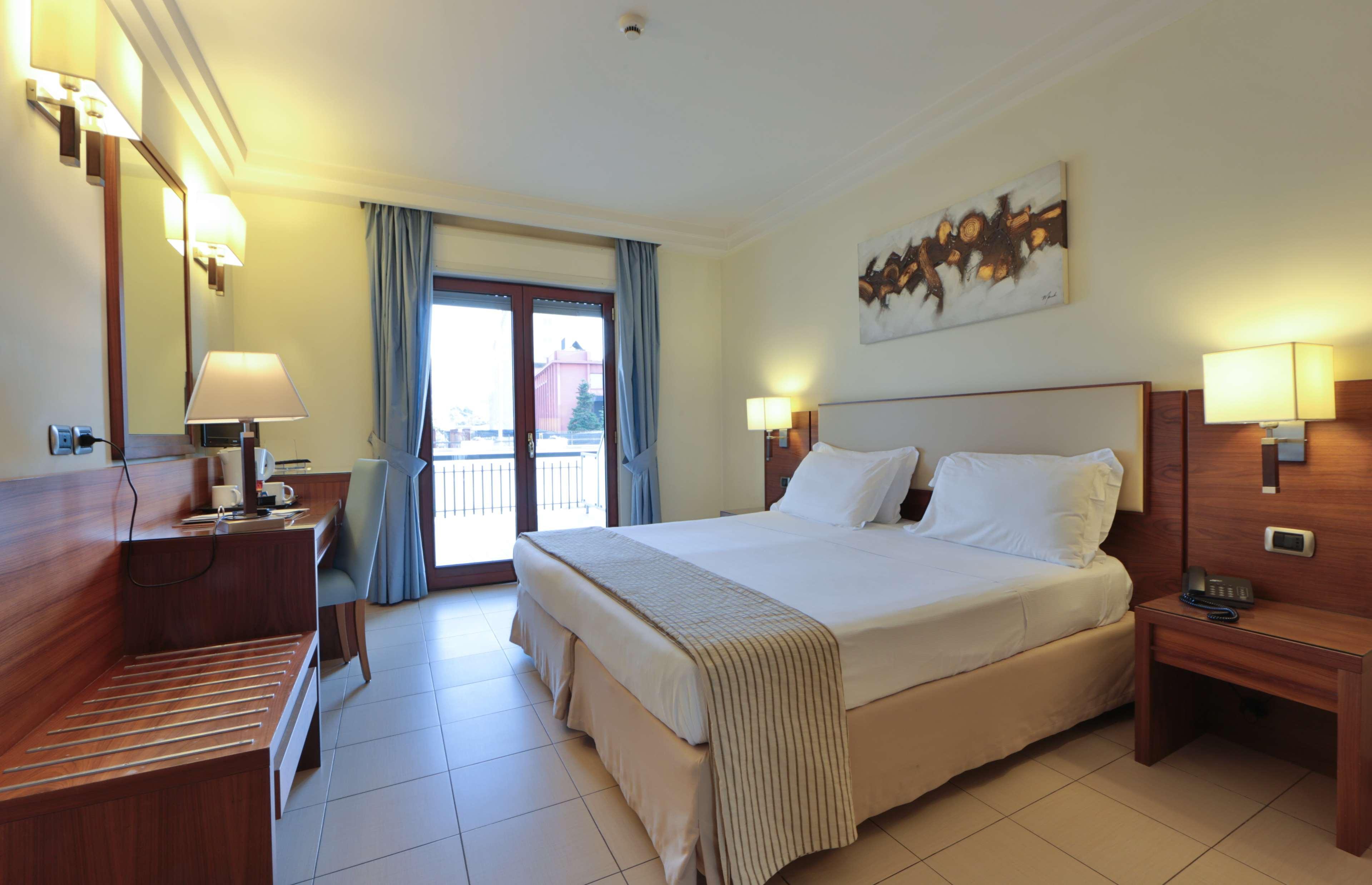 & Hotel 4*